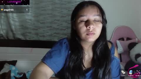 charis_bellota online show from December 2024 10:23:01 PM