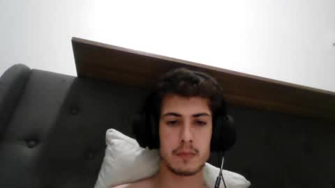 Snapshot of charismaticcharm chatting on January 2025 10:19:01 AM charismaticcharm online show from January 2025 10:19:01 AM