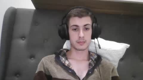 Snapshot of charismaticcharm chatting on January 2025 07:54:01 AM charismaticcharm online show from January 2025 07:54:01 AM