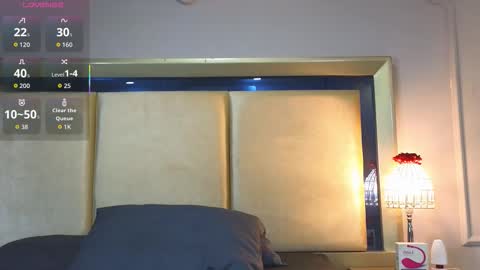 charlesbrown_ online show from October 2025 11:32:02 AM