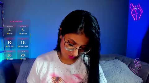 Snapshot of charlhot_ chatting on November 2025 12:48:02 PM charlhot_ online show from November 2025 12:48:02 PM