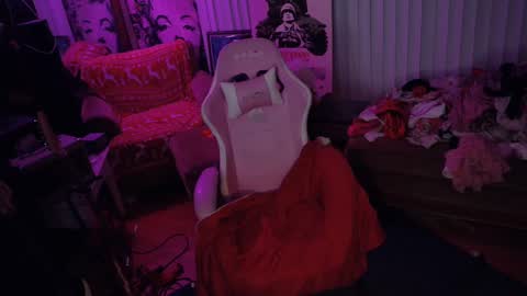 Snapshot of charli_girl chatting on February 2025 11:57:02 PM Charli online show from February 2025 11:57:02 PM