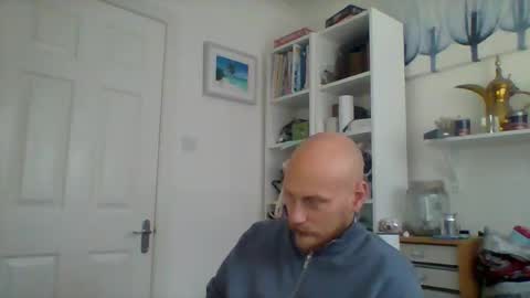 Snapshot of charliephandguest chatting on September 2025 07:41:01 AM Charlie online show from September 2025 07:41:01 AM