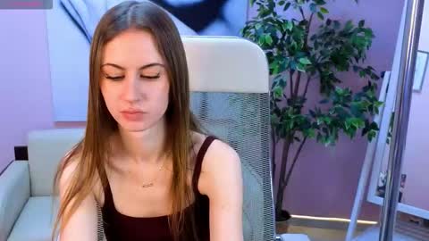  Help me reach 10 thumbs up online show from November 2025 04:43:02 PM