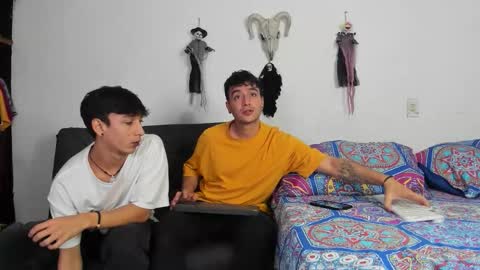 Snapshot of charlot_sanchez chatting on October 2025 05:44:02 AM lot online show from October 2025 05:44:02 AM