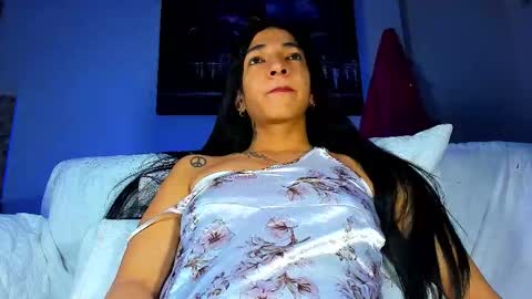 Snapshot of charlot_sanchez chatting on November 2025 10:42:02 PM lot online show from November 2025 10:42:02 PM