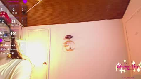 Snapshot of charlote__miller chatting on February 2025 05:04:01 AM You honey online show from February 2025 05:04:01 AM