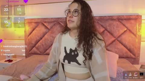 Snapshot of charlote__miller chatting on February 2025 01:20:01 AM You honey online show from February 2025 01:20:01 AM