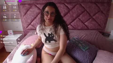 Snapshot of charlote__miller chatting on March 2025 07:02:01 PM You honey online show from March 2025 07:02:01 PM