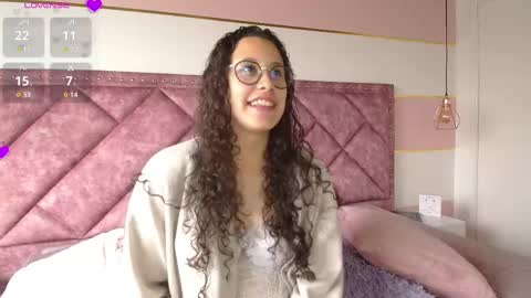 Snapshot of charlote__miller chatting on March 2025 11:19:01 AM You honey online show from March 2025 11:19:01 AM