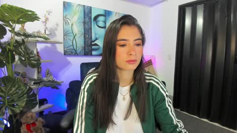 Charlote online show from December 2024 03:25:02 AM
