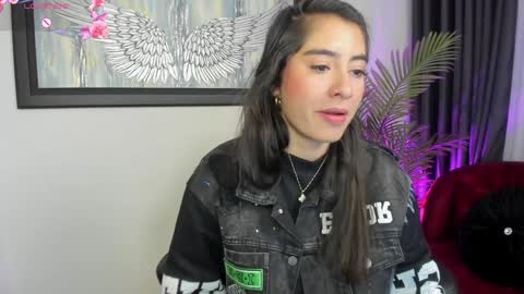 Charlote online show from January 2025 02:47:01 PM