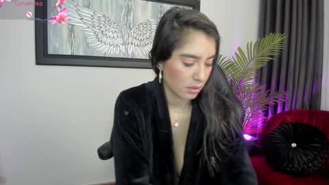 Charlote online show from January 2025 02:43:01 PM