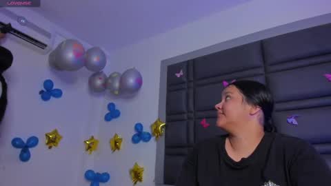 charlott_liam online show from September 2025 02:46:02 AM