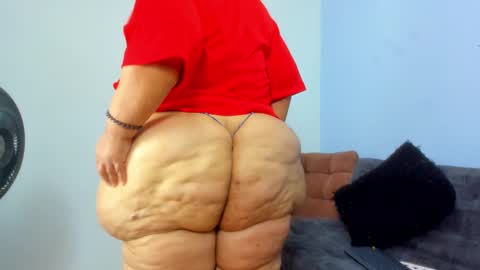 Snapshot of charlotte_curvy_ chatting on March 2025 08:09:02 PM Angelica Charlotte online show from March 2025 08:09:02 PM