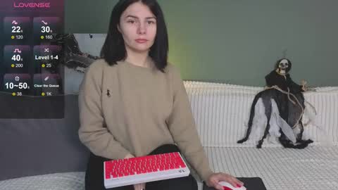 Charlotte online show from October 2025 04:13:01 AM