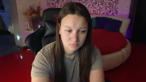 Snapshot of charlotte_ekman chatting on December 2024 10:57:02 PM Charlotte online show from December 2024 10:57:02 PM