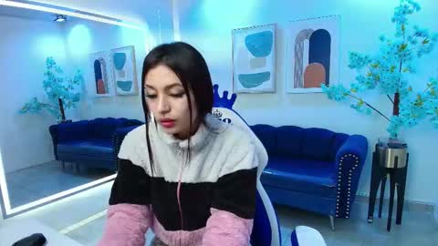 Charlotte online show from September 2025 03:23:02 AM