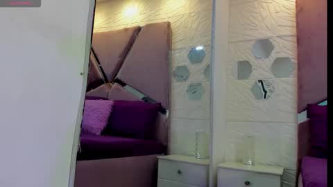 Snapshot of charlotte_icee chatting on September 2025 04:45:01 PM Charlotte Icee online show from September 2025 04:45:01 PM