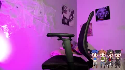 Snapshot of charlotte_joestar chatting on October 2025 03:29:01 AM Charlie online show from October 2025 03:29:01 AM