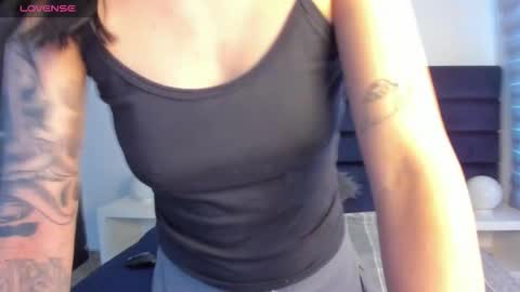 Charlotte online show from October 2025 12:02:01 PM