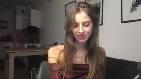 Charlotte Roche online show from January 2025 04:19:01 PM