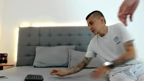 charlotteandsimon online show from October 2025 11:51:02 AM