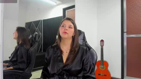 Snapshot of charlottee_starr chatting on October 2025 08:19:02 PM charlottee_starr online show from October 2025 08:19:02 PM