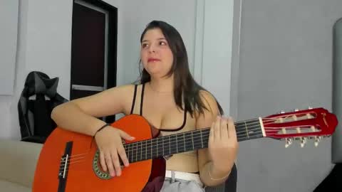 Snapshot of charlottee_starr chatting on November 2025 10:23:02 PM charlottee_starr online show from November 2025 10:23:02 PM