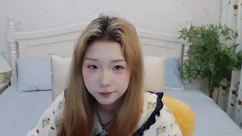 Charlotte online show from September 2025 07:06:02 PM