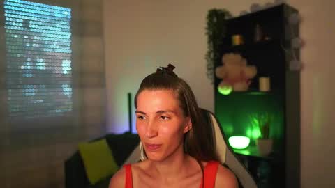 Charlott online show from September 2025 01:33:01 PM