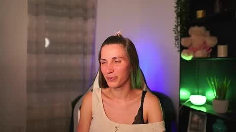 Charlott online show from September 2025 07:06:02 PM