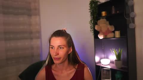 Charlott online show from September 2025 06:13:01 PM