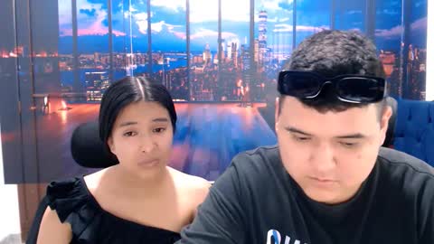 charlyandlaura online show from October 2025 07:22:01 PM