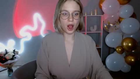 Michelle  online show from December 2024 06:37:02 AM
