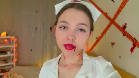 Snapshot of charming_bliss chatting on October 2025 04:44:02 PM Kaylee online show from October 2025 04:44:02 PM