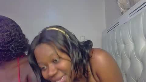 charming_kittie online show from September 2025 06:52:02 PM