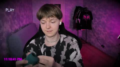 lynxy online show from February 2025 08:10:01 PM