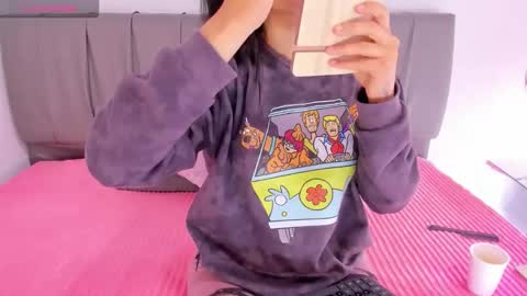 Cherlyn online show from October 2025 04:04:01 PM