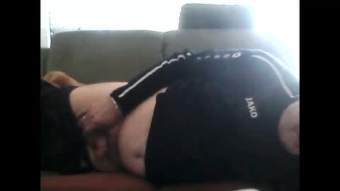 Snapshot of cheesy4444 chatting on February 2025 12:05:02 PM Tom online show from February 2025 12:05:02 PM