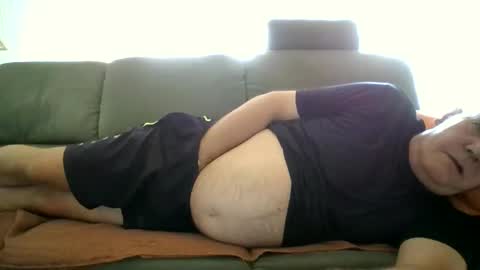 Snapshot of cheesy4444 chatting on September 2025 11:23:02 AM Tom online show from September 2025 11:23:02 AM