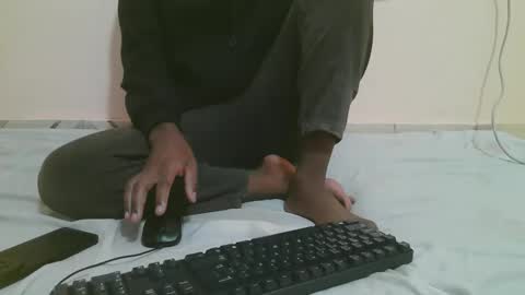 Snapshot of chekyboys_ chatting on October 2025 09:43:01 AM chekyboys_ online show from October 2025 09:43:01 AM