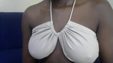 Snapshot of chelley4 chatting on November 2025 06:45:01 PM chelley online show from November 2025 06:45:01 PM