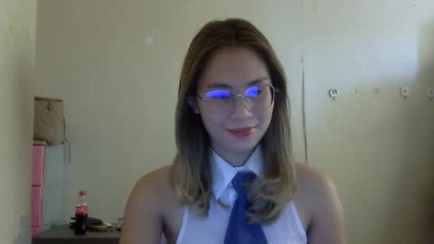 Snapshot of chelly4u69 chatting on October 2025 04:35:02 AM chelly4u69 online show from October 2025 04:35:02 AM
