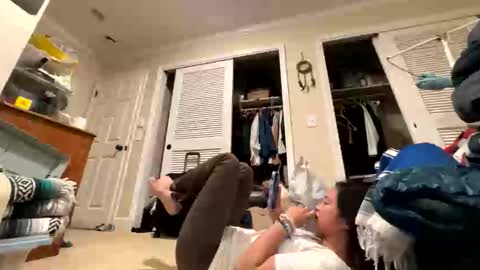 Snapshot of chellybear101 chatting on November 2025 09:31:02 AM chellybear101 online show from November 2025 09:31:02 AM