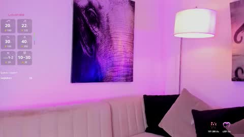 Chelsy online show from November 2025 03:41:01 AM