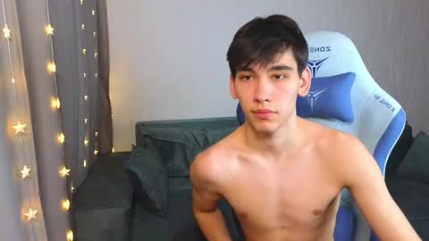 LUCASRYANPVT IS OPEN online show from February 2025 07:48:01 AM