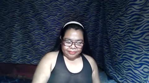 Snapshot of chenita_kits chatting on November 2025 05:44:02 PM chenita_kits online show from November 2025 05:44:02 PM