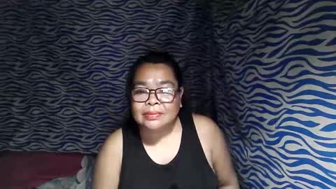 Snapshot of chenita_kits chatting on November 2025 03:01:02 PM chenita_kits online show from November 2025 03:01:02 PM