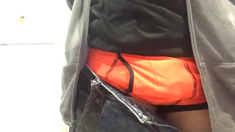 Snapshot of chenovich chatting on October 2025 07:40:01 PM chenovich online show from October 2025 07:40:01 PM